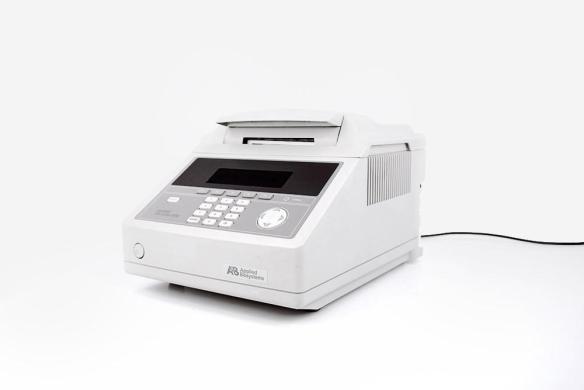 Applied Biosystems GeneAmp 9700 96-Well Aluminum Block Thermal Cycler-cover