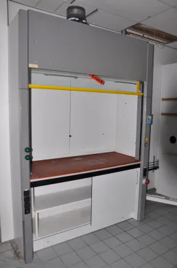 S+B Smart System Fume Hood with Maof Tile Work Surface