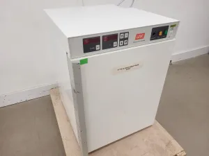 LEEC GA2000 Research CO2 Incubator, 24 of 24