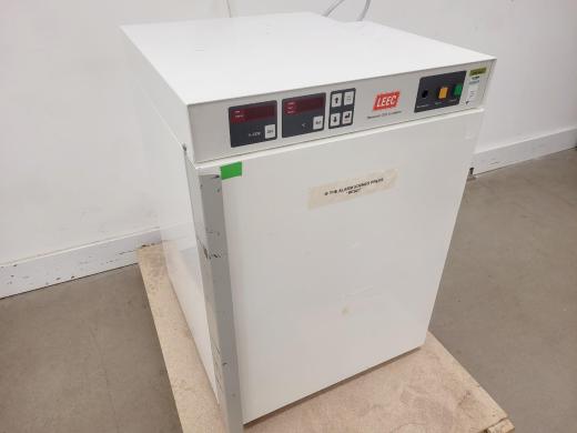 LEEC Research CO2 Incubator Model GA2000 Lab-cover