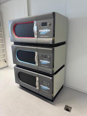 New Brunswick Innova 44 Tripe Stack Incubator Shaker-cover