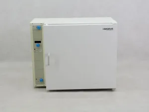 Heraeus B6120 Laboratory Incubator with Temperature Control, 3 of 5