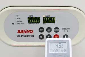 Sanyo MCO-20AIC Dual-Stack CO2 Incubator 215L, 0-50°C, 0-20% CO2, 5 of 12