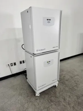New Brunswick Scientific Galaxy 170 S Doublestack Dual-Chamber CO2 Incubator Model CO17