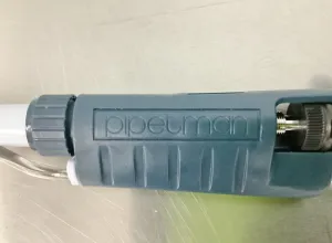 Gilson Pipetman P200 Single Channel Variable Volume Analog Pipette, 7 of 9